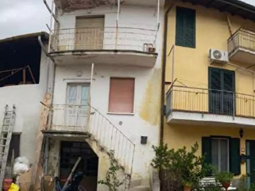 Immagine 1 di Rustico / casale in vendita  16 a Lonate Ceppino