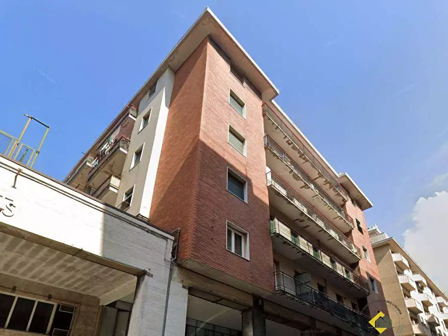 Immagine 2 di Appartamento in vendita  7 a Genova