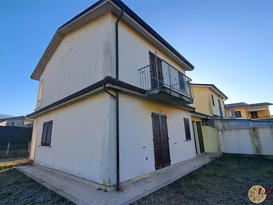 Immagine 6 di Casa semindipendente in vendita  s.n.c. a Villafranca In Lunigiana