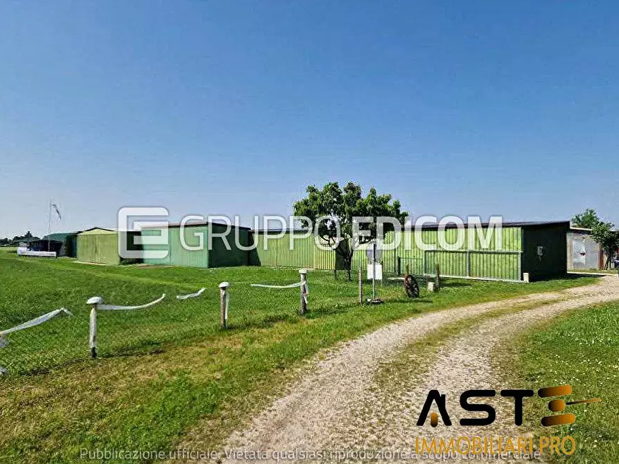 Immagine 1 di Terreno in vendita  19 a Caerano Di San Marco