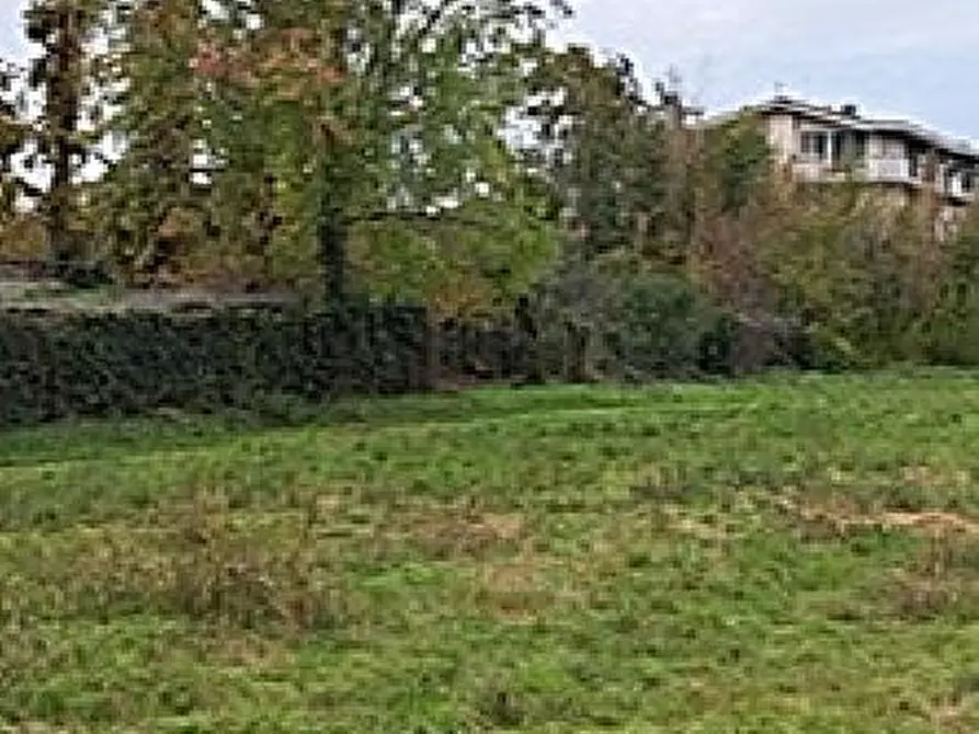 Immagine 1 di Terreno edificabile in vendita  a Magenta
