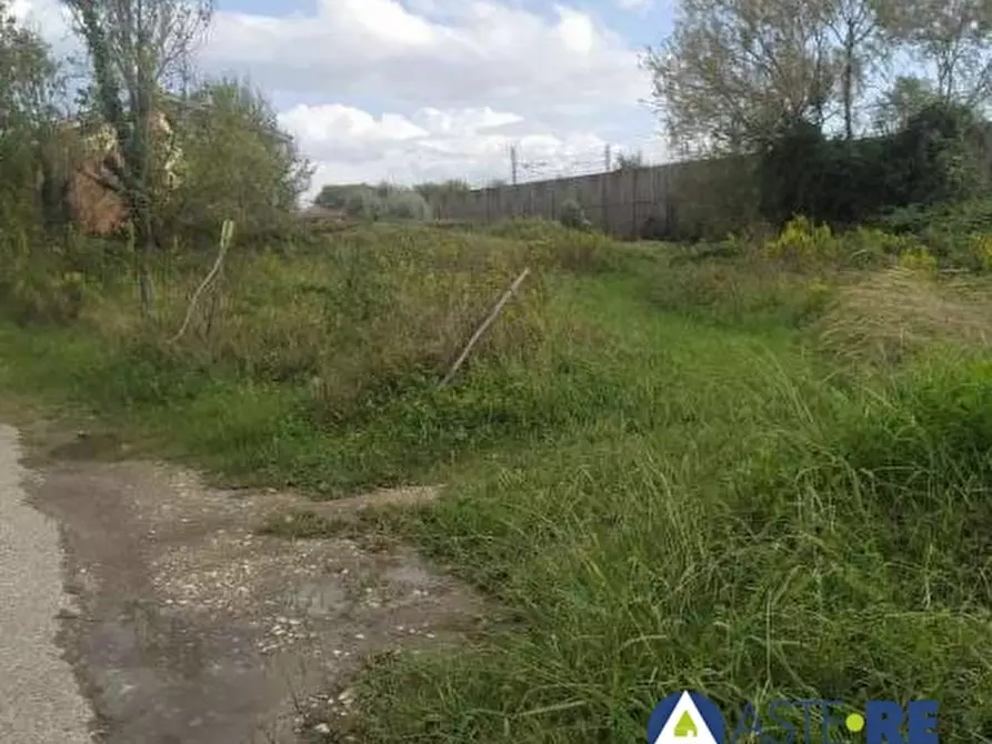 casale in vendita a Cascina in zona Visignano