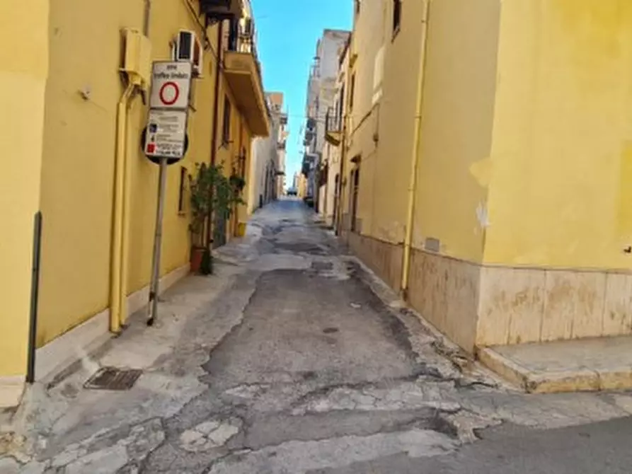 Immagine 2 di Casa indipendente in vendita  a Castellammare Del Golfo