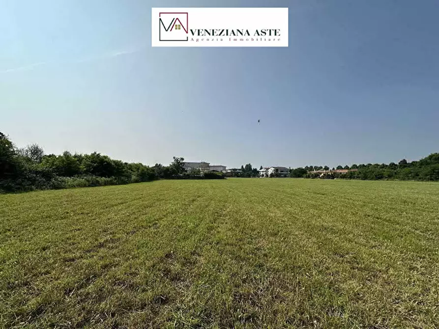 Immagine 5 di Terreno edificabile in vendita  2 a Treviso