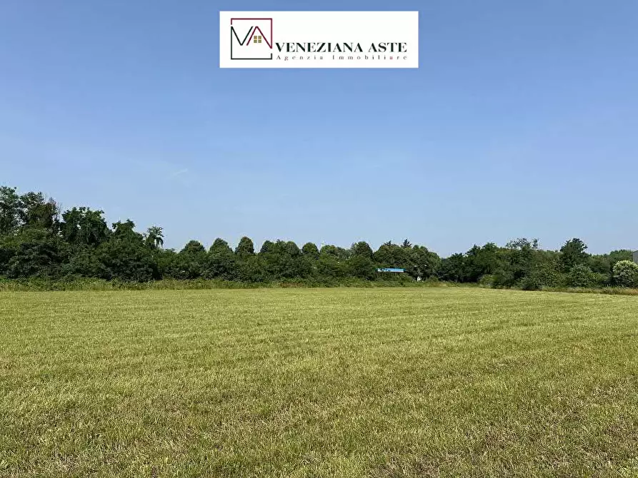 Immagine 7 di Terreno edificabile in vendita  2 a Treviso