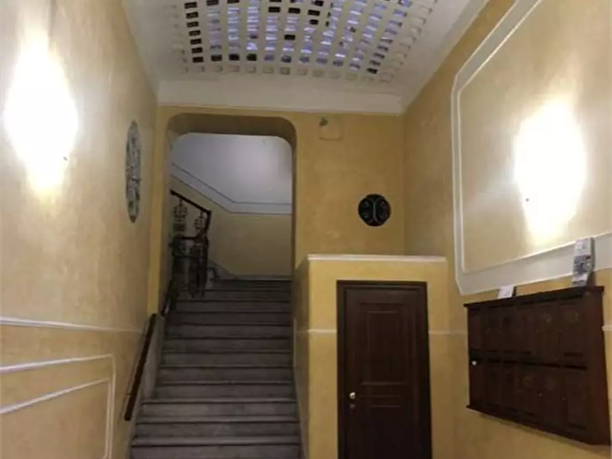 Immagine 5 di Ufficio in vendita  16 a Genova