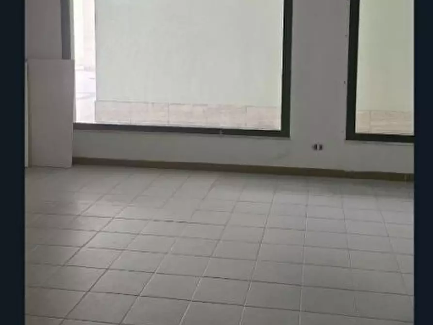 Immagine 1 di Ufficio in vendita  43 a Latina