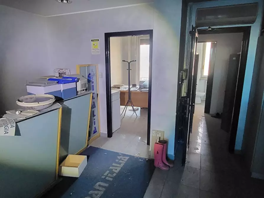 Immagine 8 di Ufficio in vendita  18 a Torino