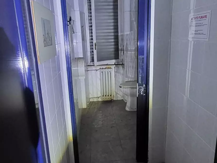 Immagine 10 di Ufficio in vendita  18 a Torino