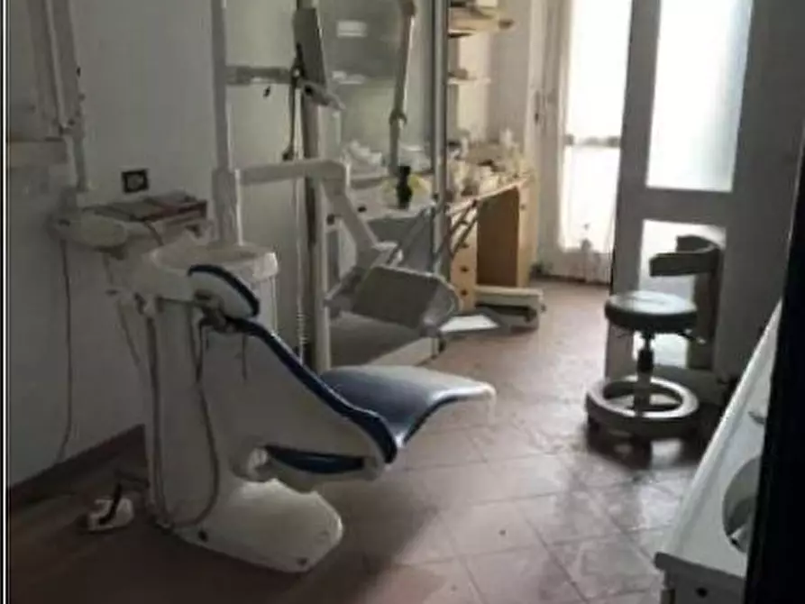 Immagine 9 di Ufficio in vendita  18 a Torino