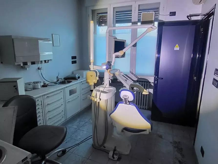 Immagine 4 di Ufficio in vendita  18 a Torino