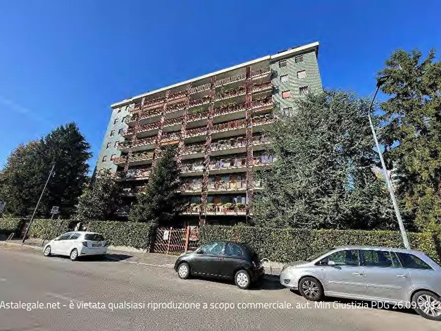 Immagine 2 di Ufficio in vendita  4 a Milano