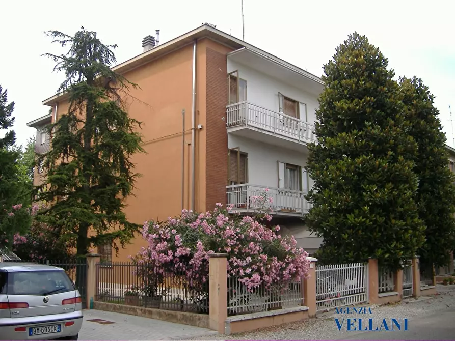 Immagine 1 di Villa in vendita  a Carpi