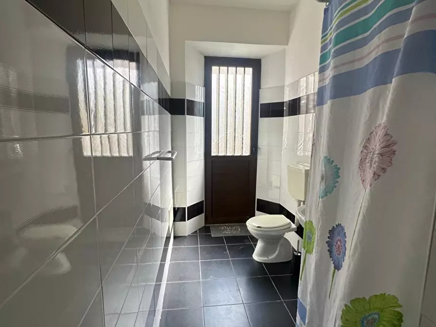 Immagine 9 di Casa indipendente in vendita  a Melito Di Porto Salvo