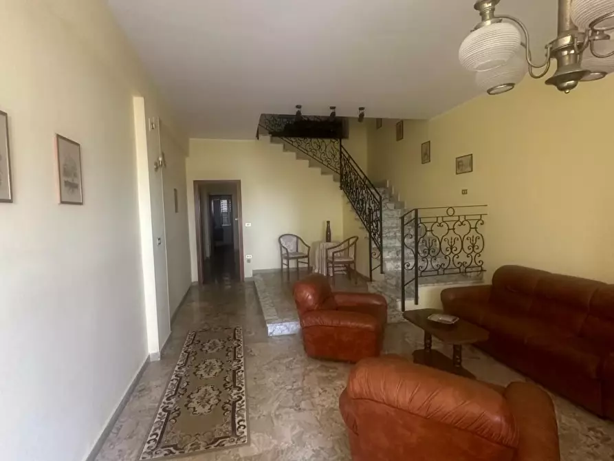 Immagine 2 di Casa indipendente in vendita  a San Lorenzo