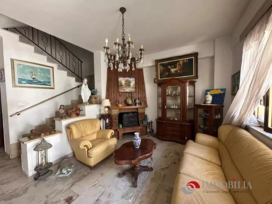 Immagine 6 di Casa indipendente in vendita  190 a San Lorenzo