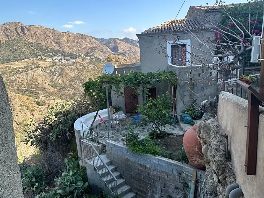 Immagine 5 di Casa indipendente in vendita  a Melito Di Porto Salvo