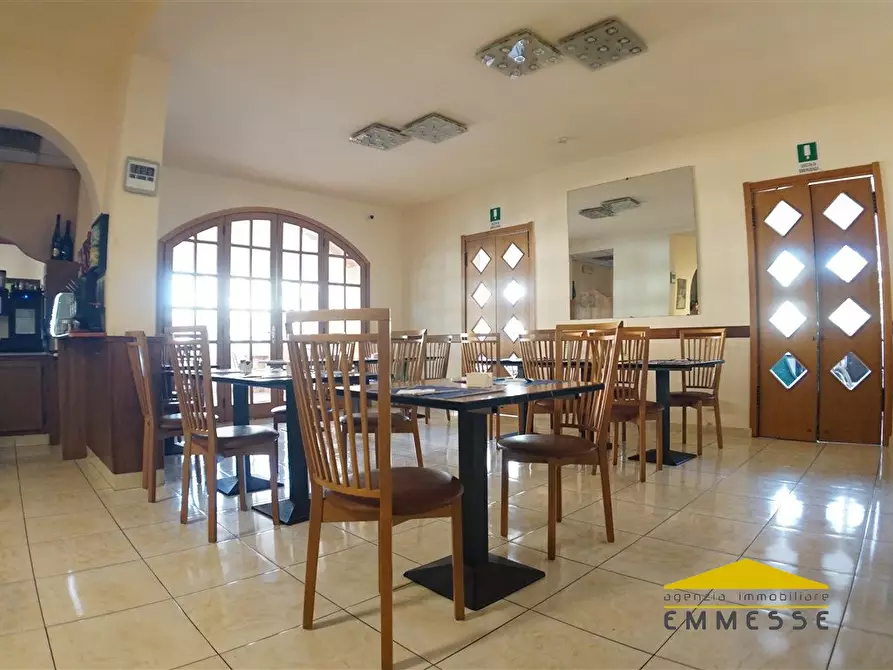 Immagine 2 di Albergo/B&B/Residence in vendita  a Massa