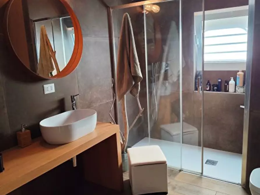 Immagine 7 di Appartamento in vendita  a Bari