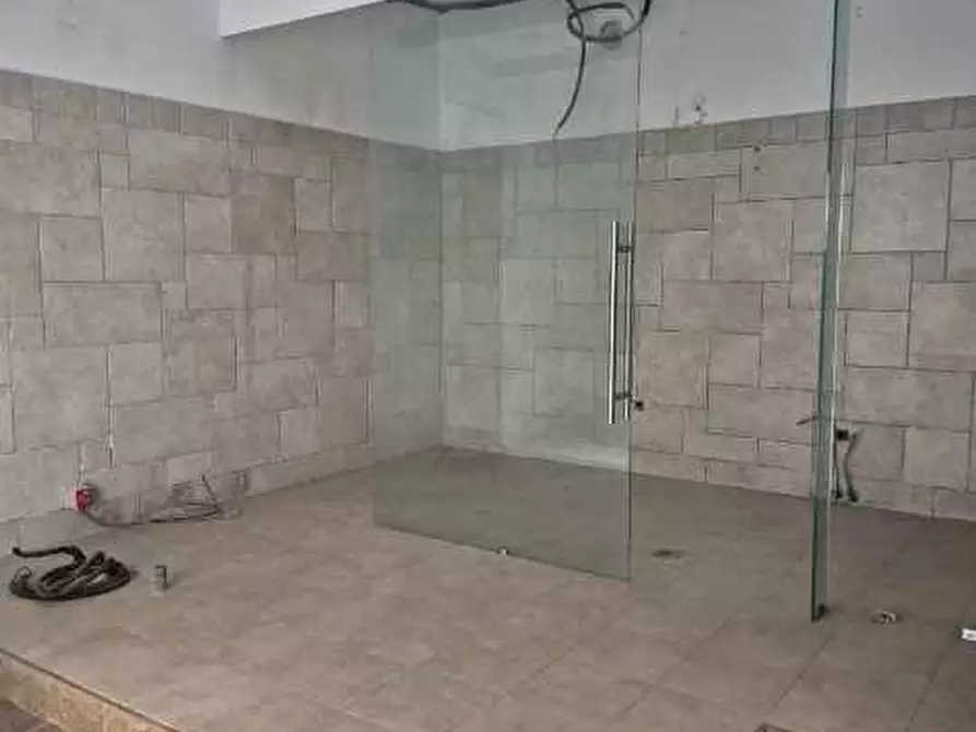 Immagine 5 di Appartamento in vendita  a Bari