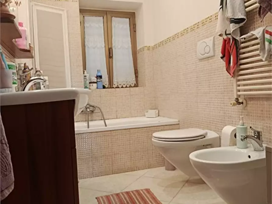 Immagine 5 di Appartamento in vendita  a Acquaviva Delle Fonti