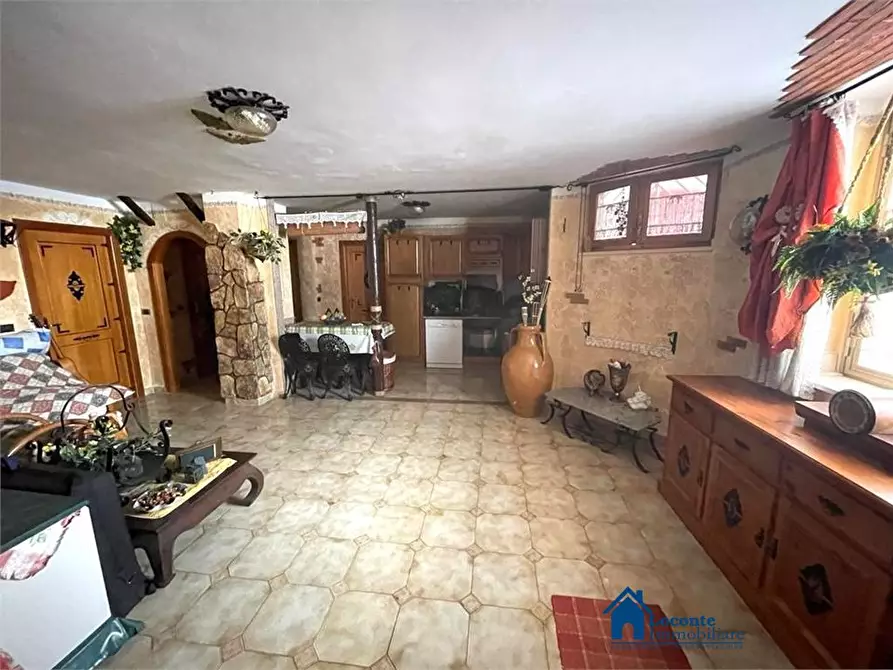 Immagine 2 di Appartamento in vendita  a Cellamare