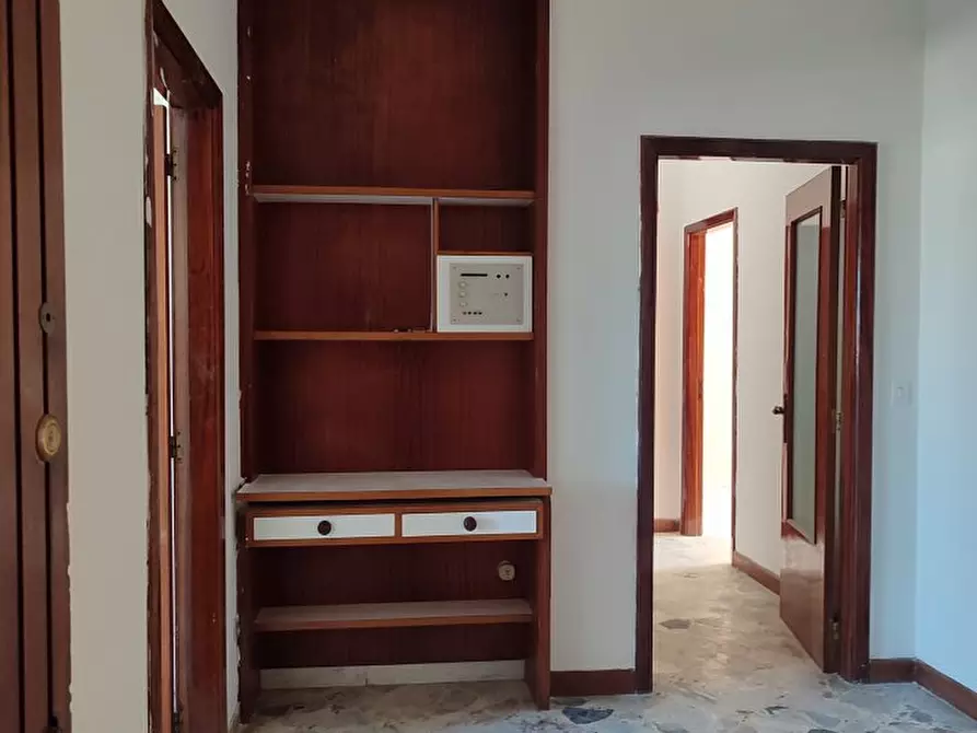 Immagine 4 di Appartamento in vendita  56 a Bari