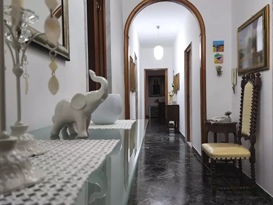 Immagine 4 di Appartamento in vendita  a Adelfia