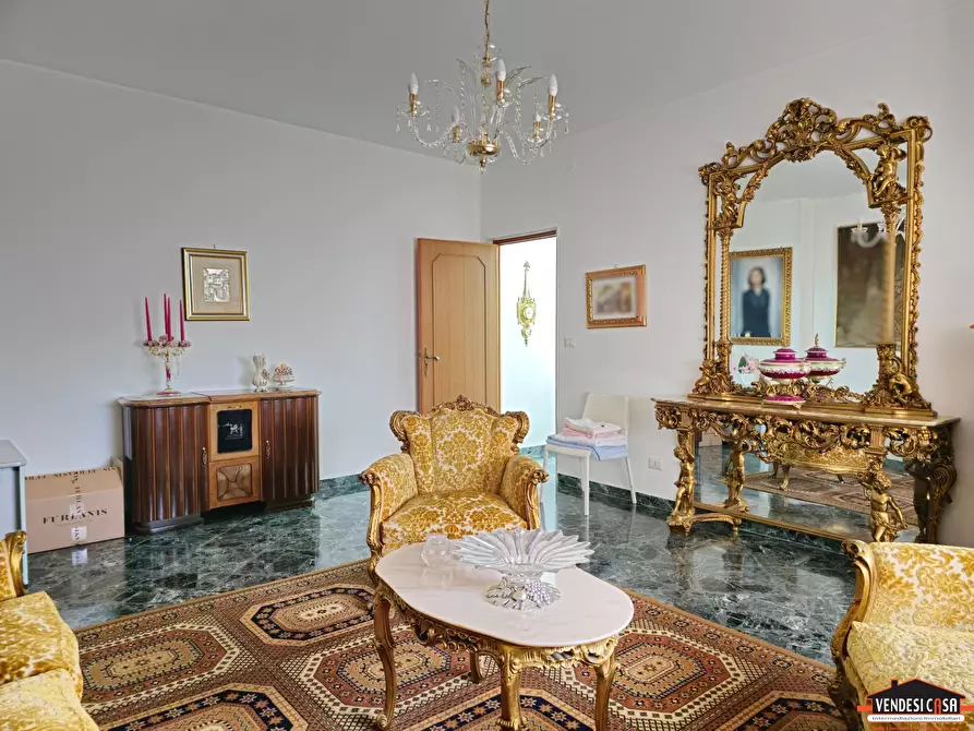 Immagine 3 di Appartamento in vendita  a Adelfia