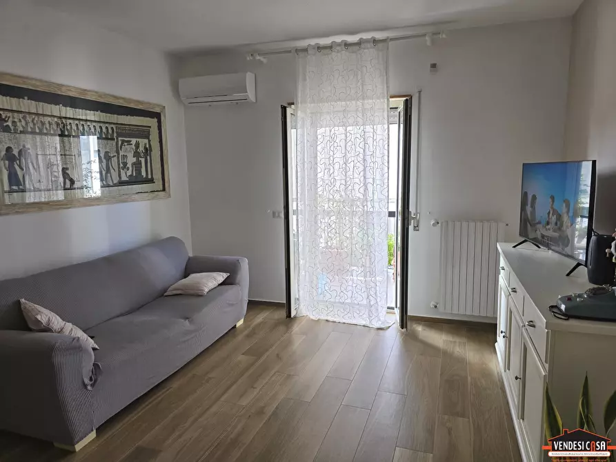 Immagine 8 di Appartamento in vendita  4 a Adelfia