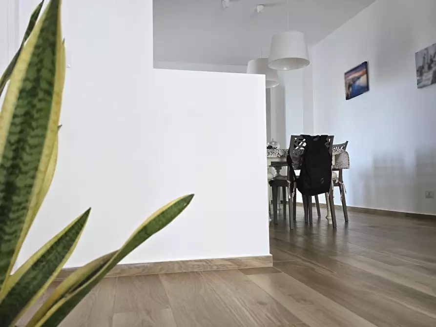 Immagine 9 di Appartamento in vendita  4 a Adelfia