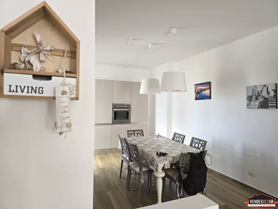 Immagine 2 di Appartamento in vendita  4 a Adelfia