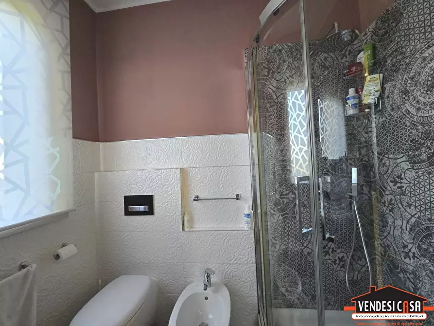 Immagine 10 di Appartamento in vendita  13 a Adelfia