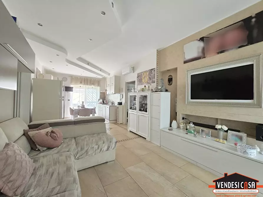 Immagine 1 di Appartamento in vendita  10 a Adelfia