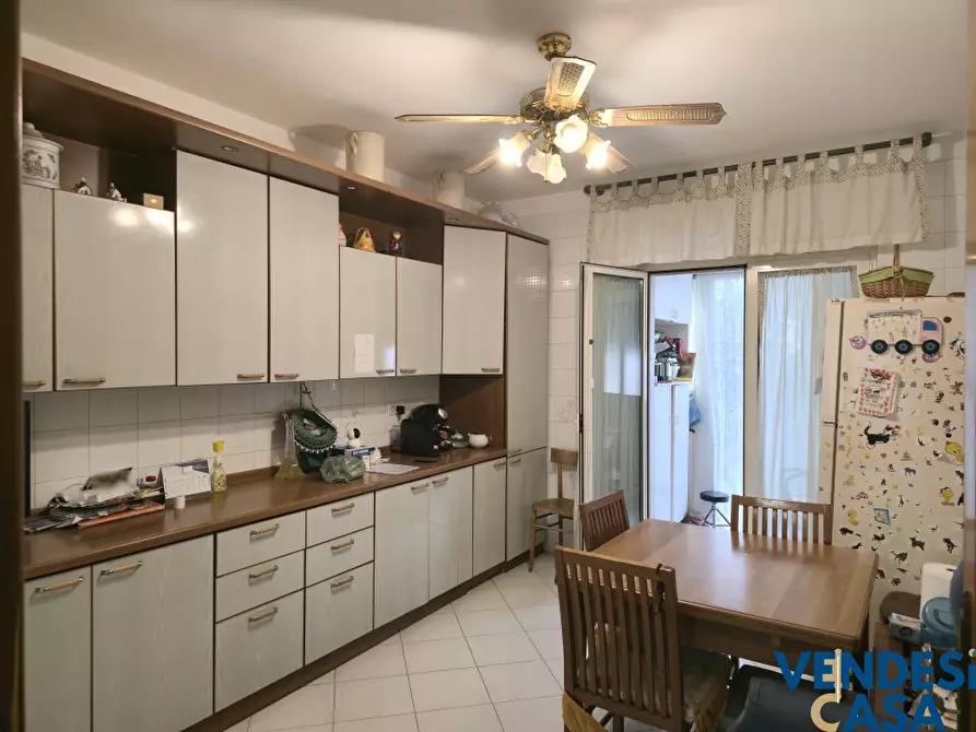 Immagine 7 di Appartamento in vendita  21 a Adelfia