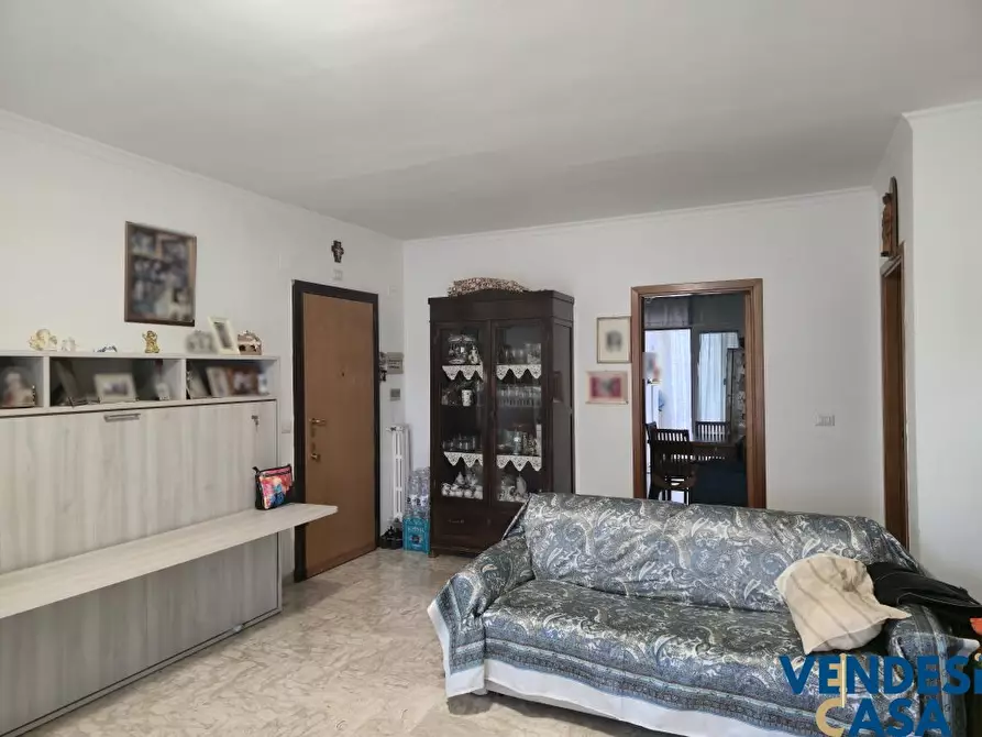 Immagine 6 di Appartamento in vendita  21 a Adelfia