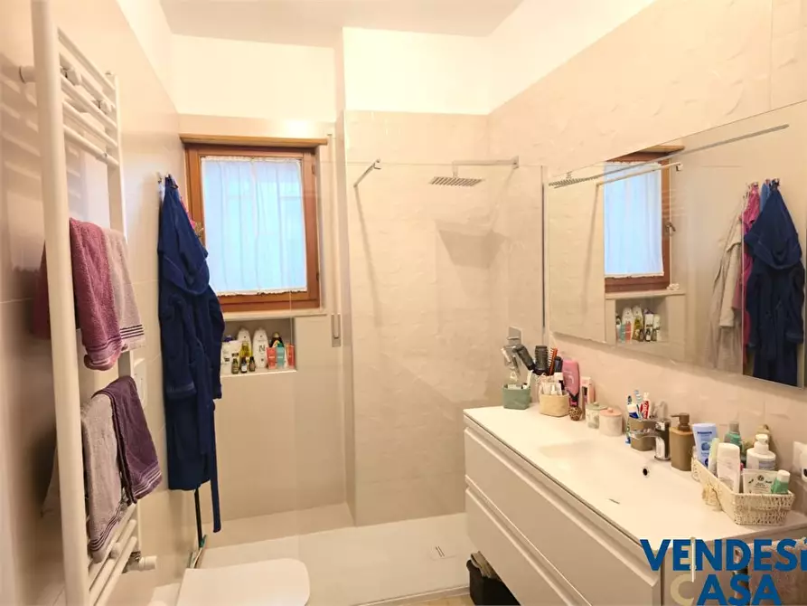 Immagine 8 di Appartamento in vendita  27 a Adelfia