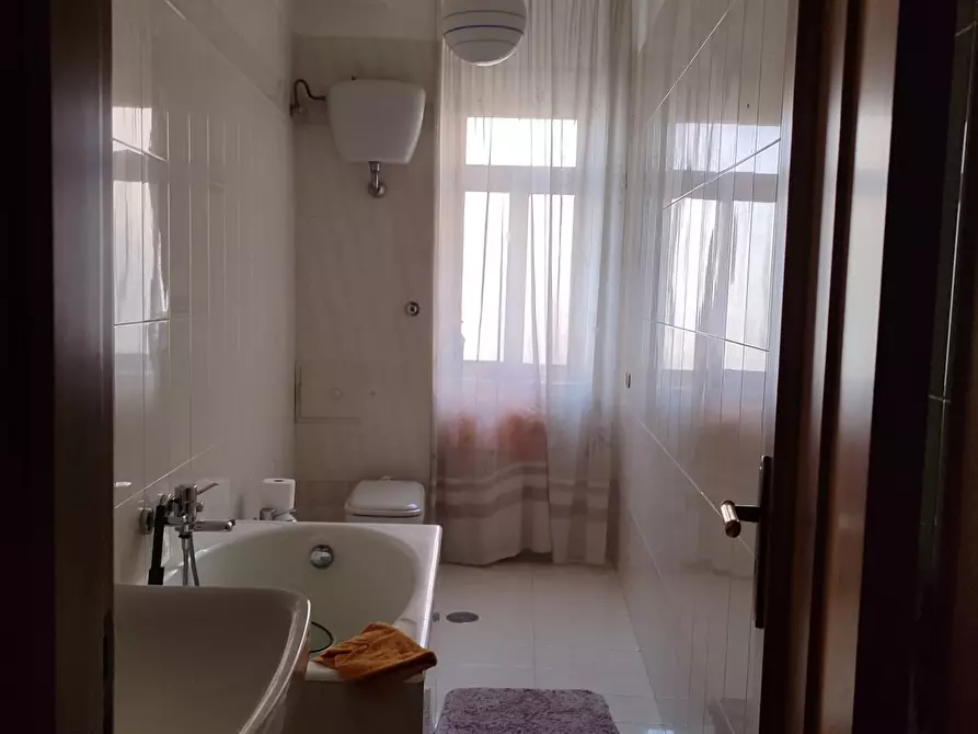 Immagine 9 di Appartamento in vendita  41 a Putignano