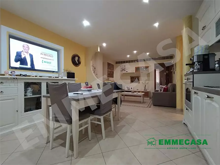 Immagine 3 di Appartamento in vendita  a Valenzano