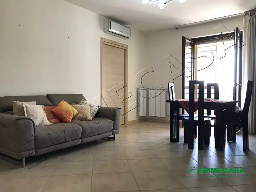 Immagine 2 di Appartamento in vendita  a Valenzano
