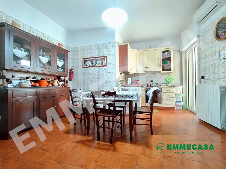 Immagine 3 di Appartamento in vendita  a Valenzano