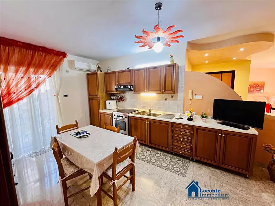 Immagine 3 di Appartamento in vendita  a Triggiano