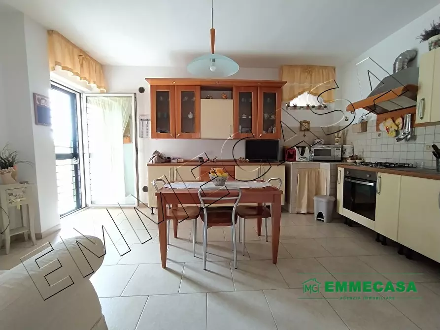 Immagine 4 di Appartamento in vendita  a Valenzano