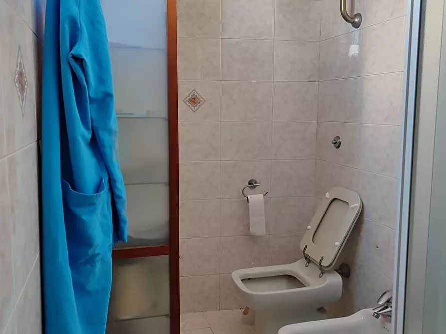 Immagine 7 di Appartamento in vendita  58 a Bari