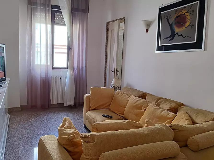 Immagine 2 di Appartamento in vendita  58 a Bari