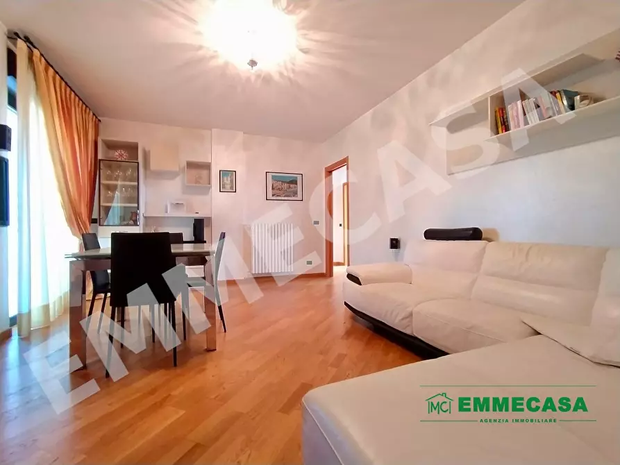 Immagine 2 di Appartamento in vendita  a Valenzano