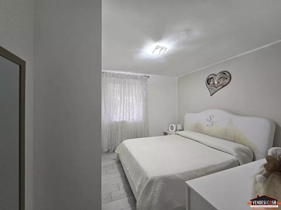 Immagine 5 di Appartamento in vendita  11 a Adelfia