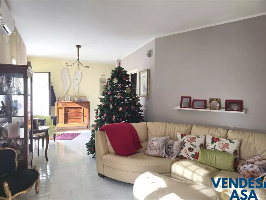 Immagine 9 di Appartamento in vendita  22 a Adelfia