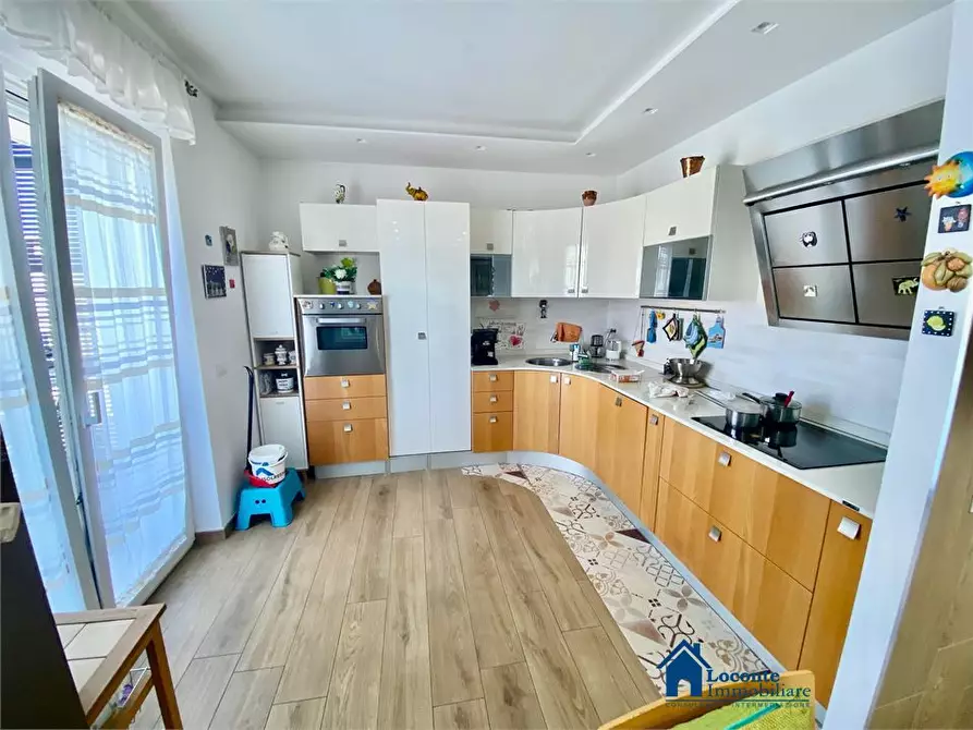 Immagine 4 di Appartamento in vendita  a Capurso