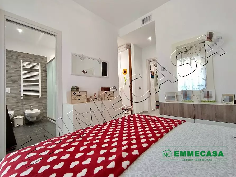 Immagine 9 di Appartamento in vendita  a Valenzano